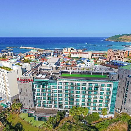 Hotel Ramada By Wyndham Jeju Hamdeok Extérieur photo