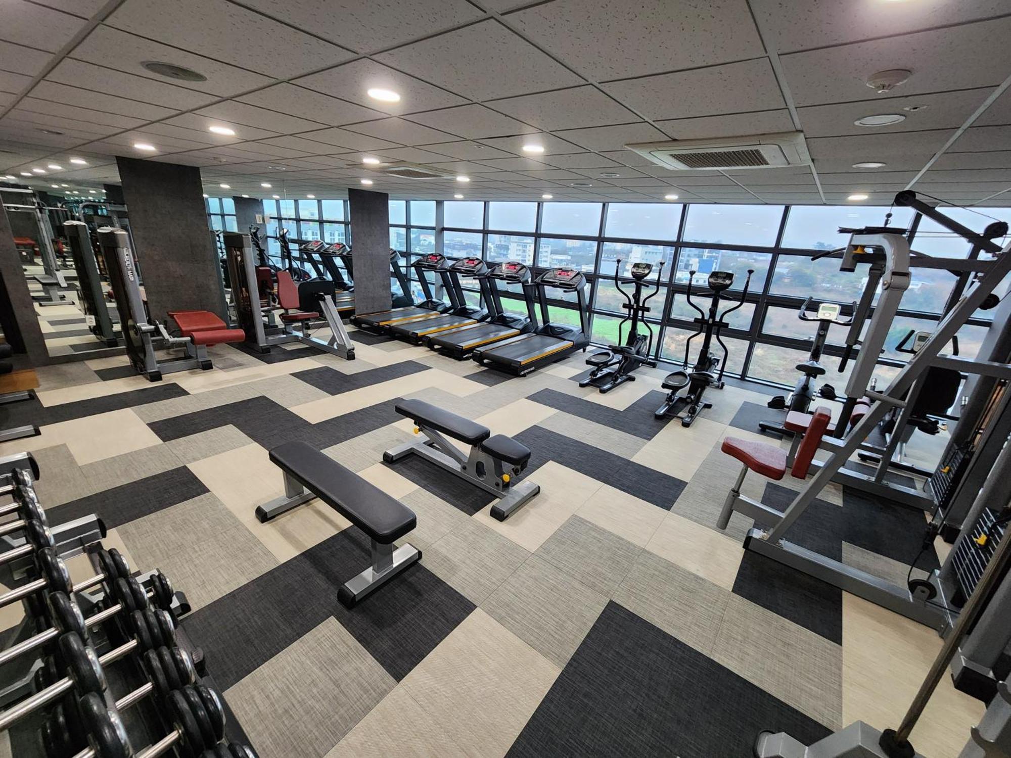 Hotel Ramada By Wyndham Jeju Hamdeok Extérieur photo