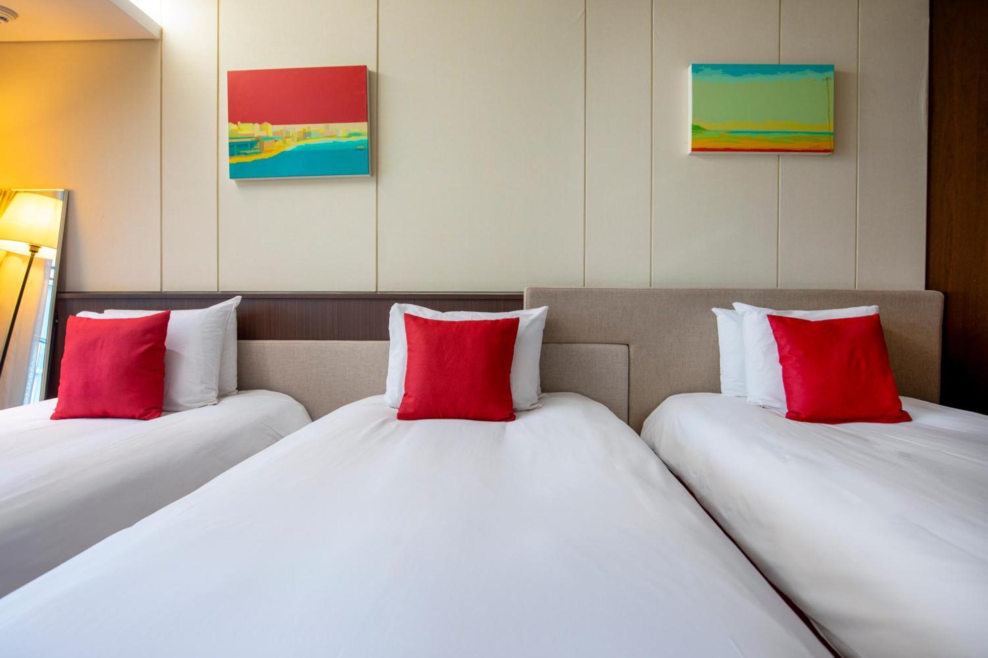 Hotel Ramada By Wyndham Jeju Hamdeok Extérieur photo